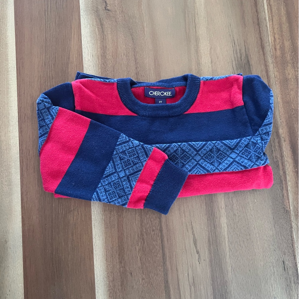 Cherokee Sweater - Picture 4 of 4